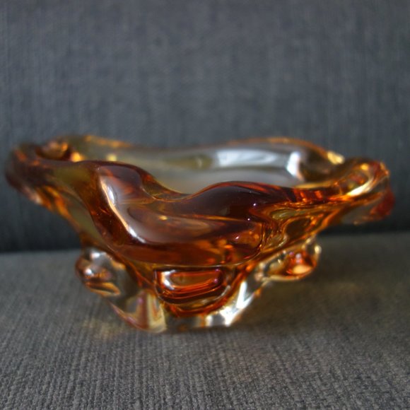 Glass Amber Color Ash Tray - Picture 2 of 11